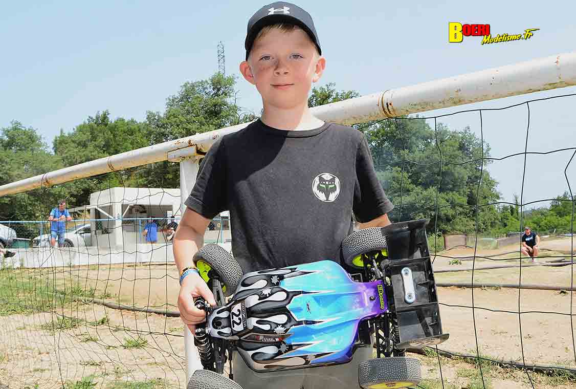 challenge 100% RC de voitures radiocommandées TT 1/8 à Apt les 7 et 8 juin 2025 