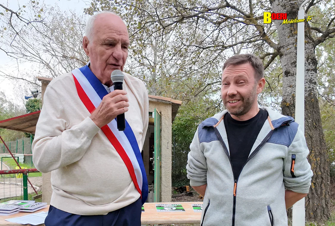 finale du challenge 100% RC de voitures radiocommandées TT 1/8 à Pertuis les 27 et 28 septembre 2025 finale du challenge 100% RC de voitures radiocommandées TT 1/8 à Pertuis les 27 et 28 septembre 2025