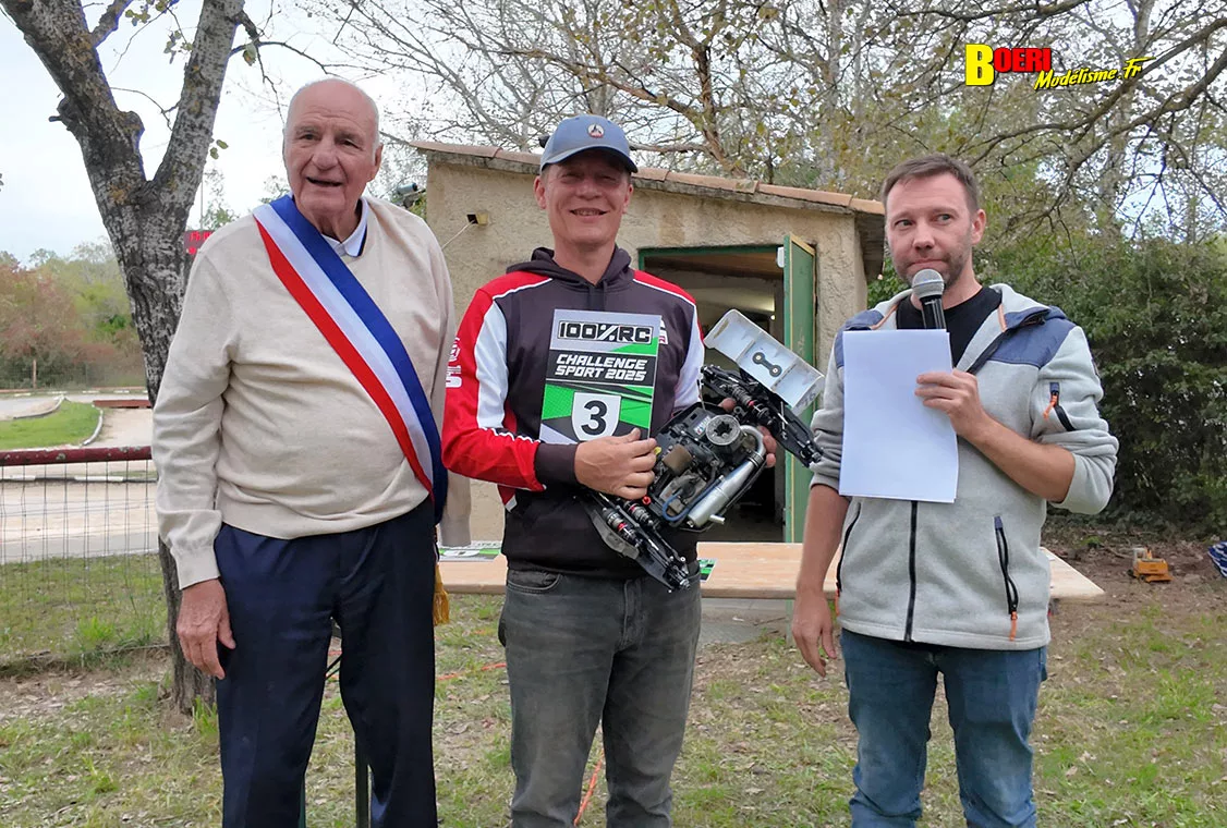 finale du challenge 100% RC de voitures radiocommandées TT 1/8 à Pertuis les 27 et 28 septembre 2025