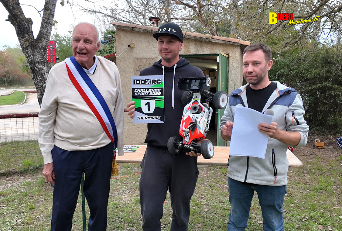 finale du challenge 100% RC de voitures radiocommandées TT 1/8 à Pertuis les 27 et 28 septembre 2025 