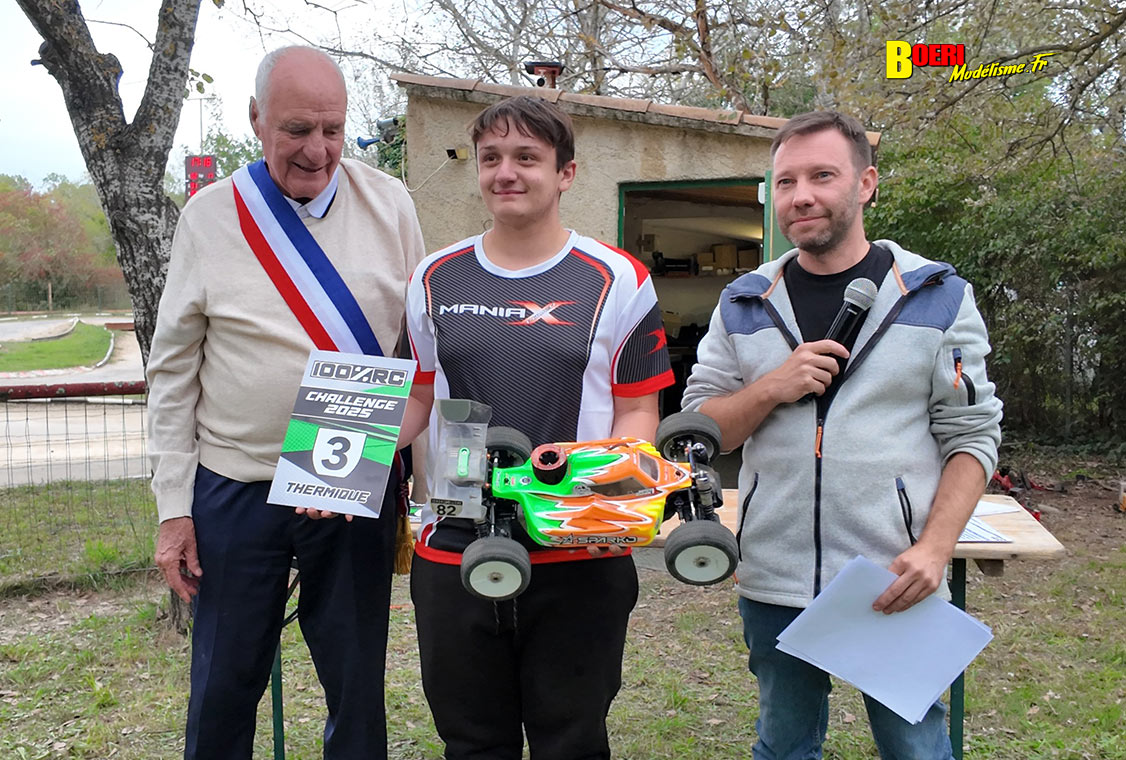 finale du challenge 100% RC de voitures radiocommandées TT 1/8 à Pertuis les 27 et 28 septembre 2025 
