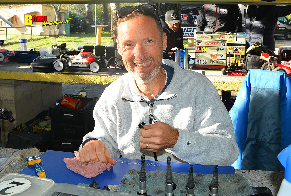 finale du challenge 100% RC de voitures radiocommandées TT 1/8 à Pertuis les 27 et 28 septembre 2025 