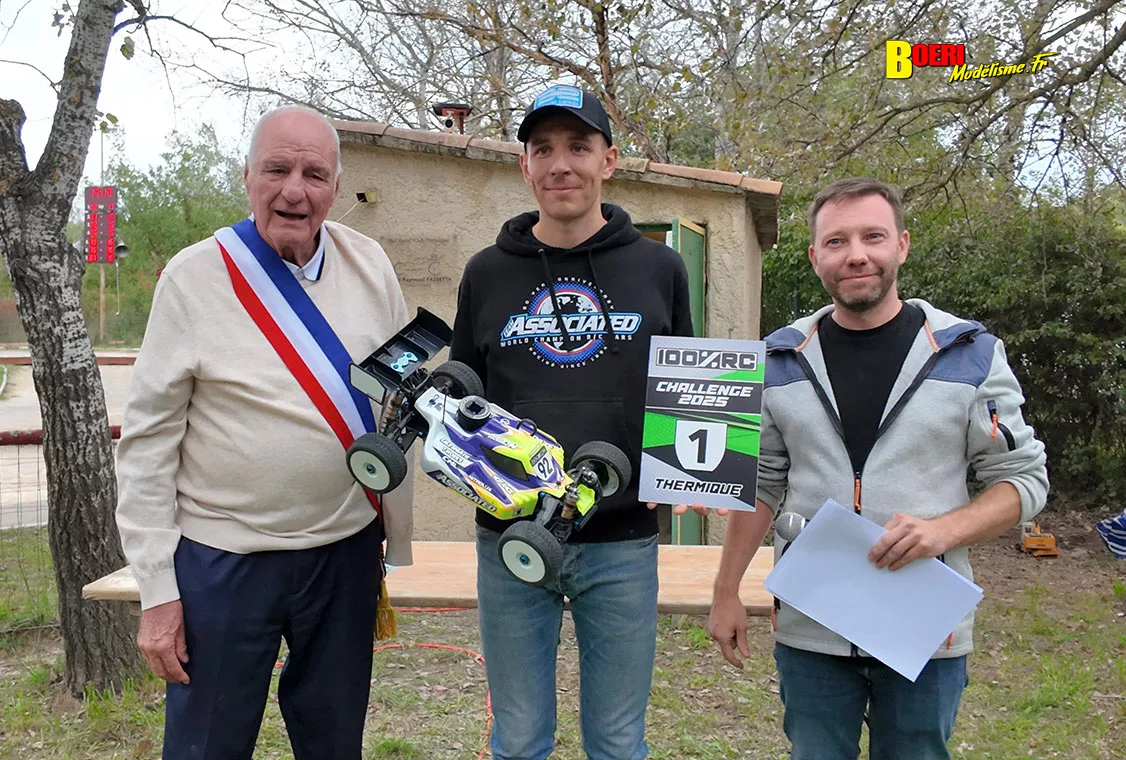 finale du challenge 100% RC de voitures radiocommandées TT 1/8 à Pertuis les 27 et 28 septembre 2025