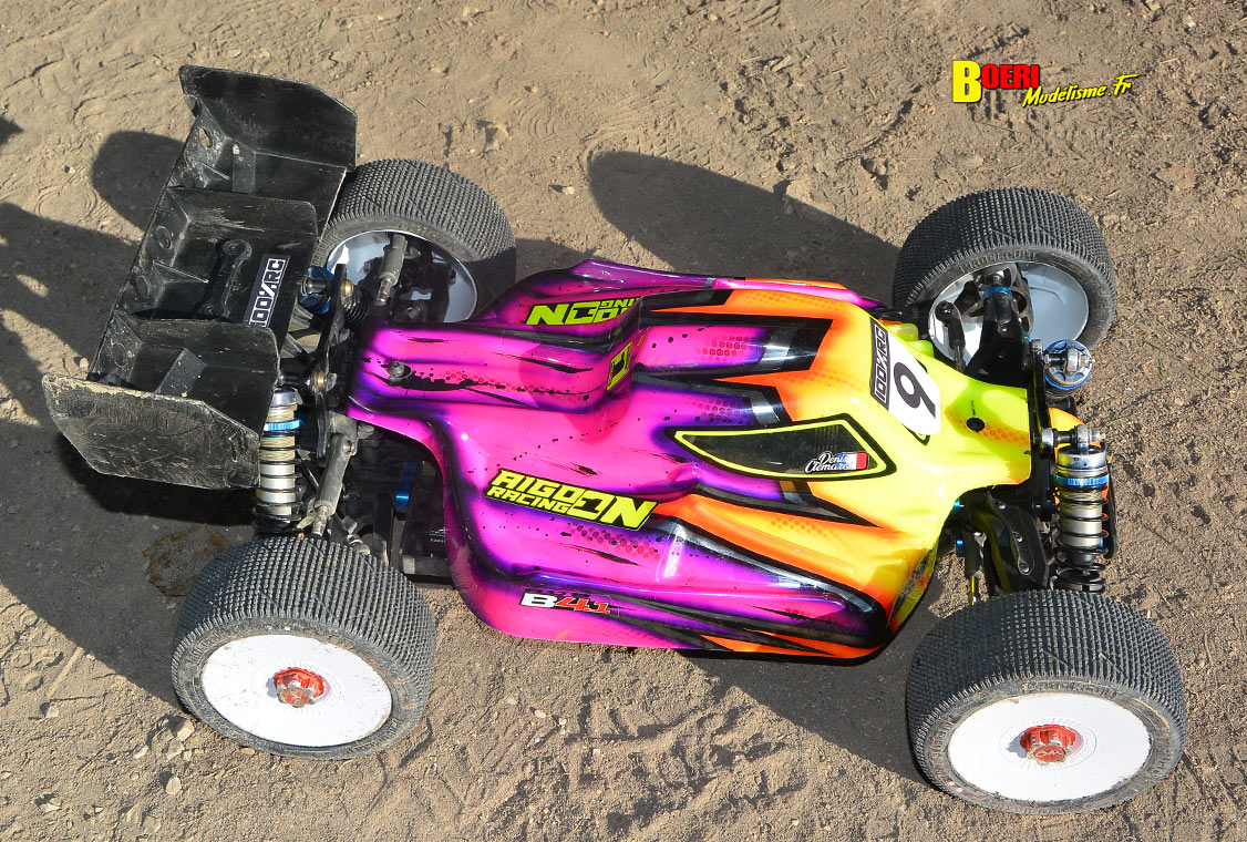 finale du challenge 100% RC de voitures radiocommandées TT 1/8 à Pertuis les 27 et 28 septembre 2025 