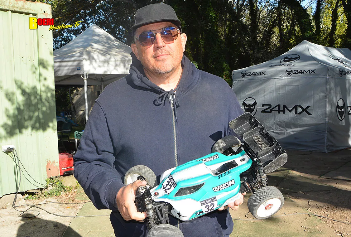 finale du challenge 100% RC de voitures radiocommandées TT 1/8 à Pertuis les 27 et 28 septembre 2025 finale du challenge 100% RC de voitures radiocommandées TT 1/8 à Pertuis les 27 et 28 septembre 2025