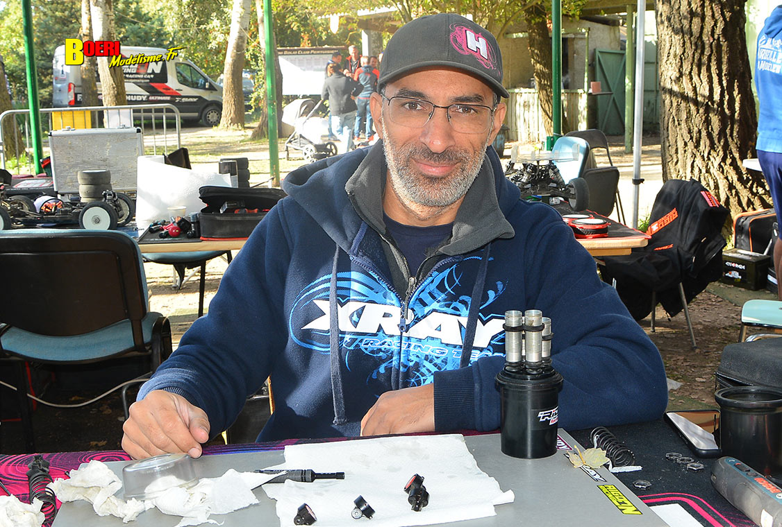 finale du challenge 100% RC de voitures radiocommandées TT 1/8 à Pertuis les 27 et 28 septembre 2025 