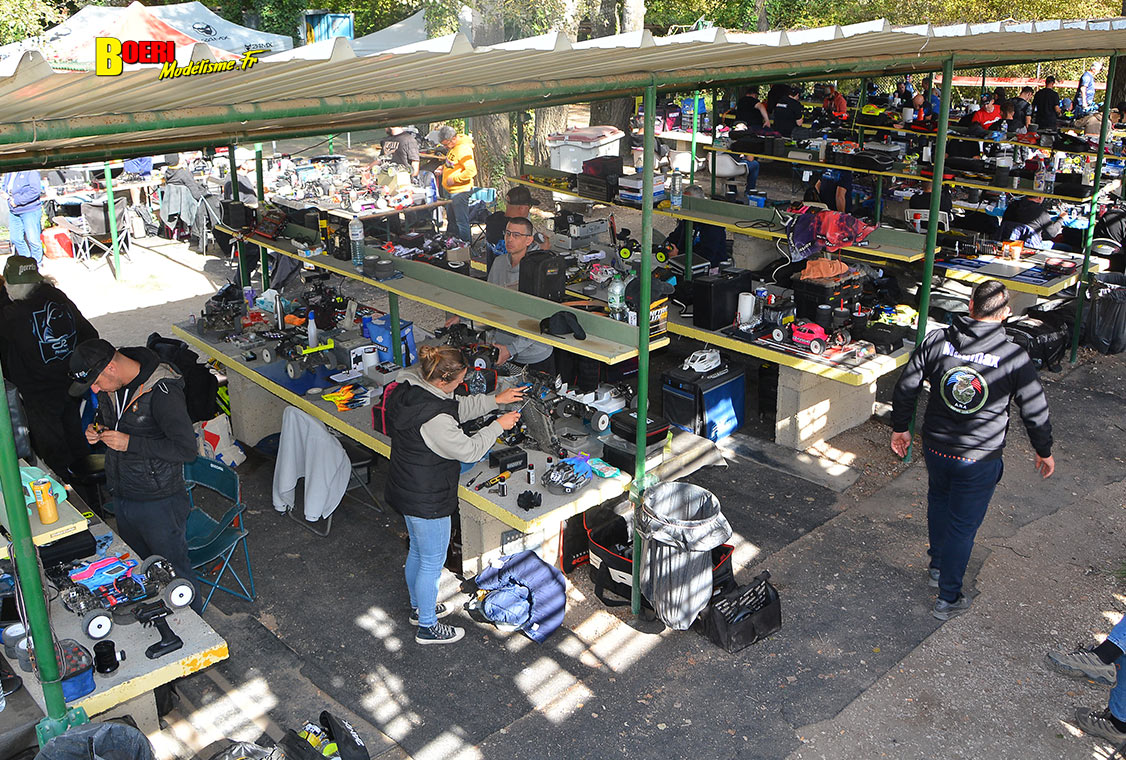 finale du challenge 100% RC de voitures radiocommandées TT 1/8 à Pertuis les 27 et 28 septembre 2025 