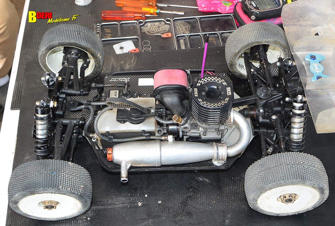 finale du challenge 100% RC de voitures radiocommandées TT 1/8 à Pertuis les 27 et 28 septembre 2025 