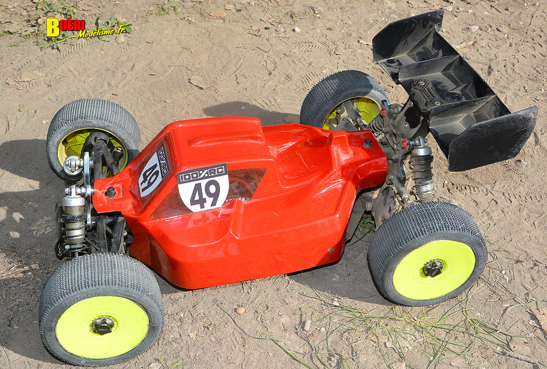 finale du challenge 100% RC de voitures radiocommandées TT 1/8 à Pertuis les 27 et 28 septembre 2025 