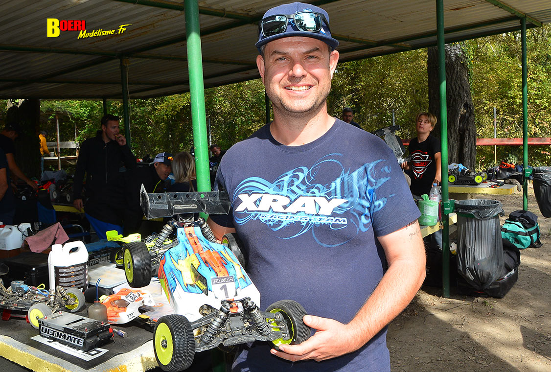 finale du challenge 100% RC de voitures radiocommandées TT 1/8 à Pertuis les 27 et 28 septembre 2025 