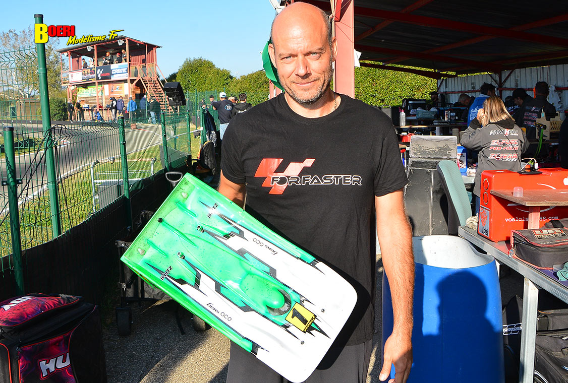 coupe de france piste 1/8 classique et brushless Monteux club MVRC les 11 et 12 octobre 2025