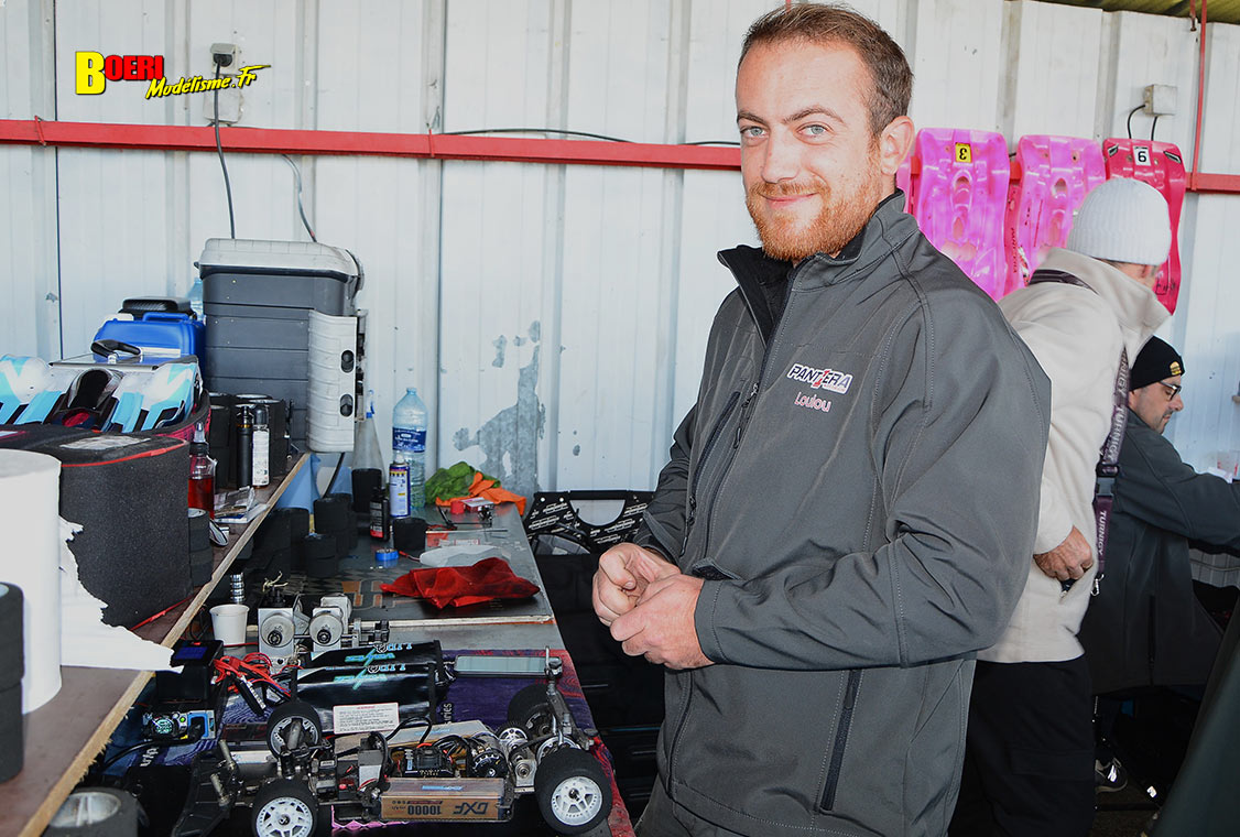 coupe de france piste 1/8 classique et brushless Monteux club MVRC les 11 et 12 octobre 2025