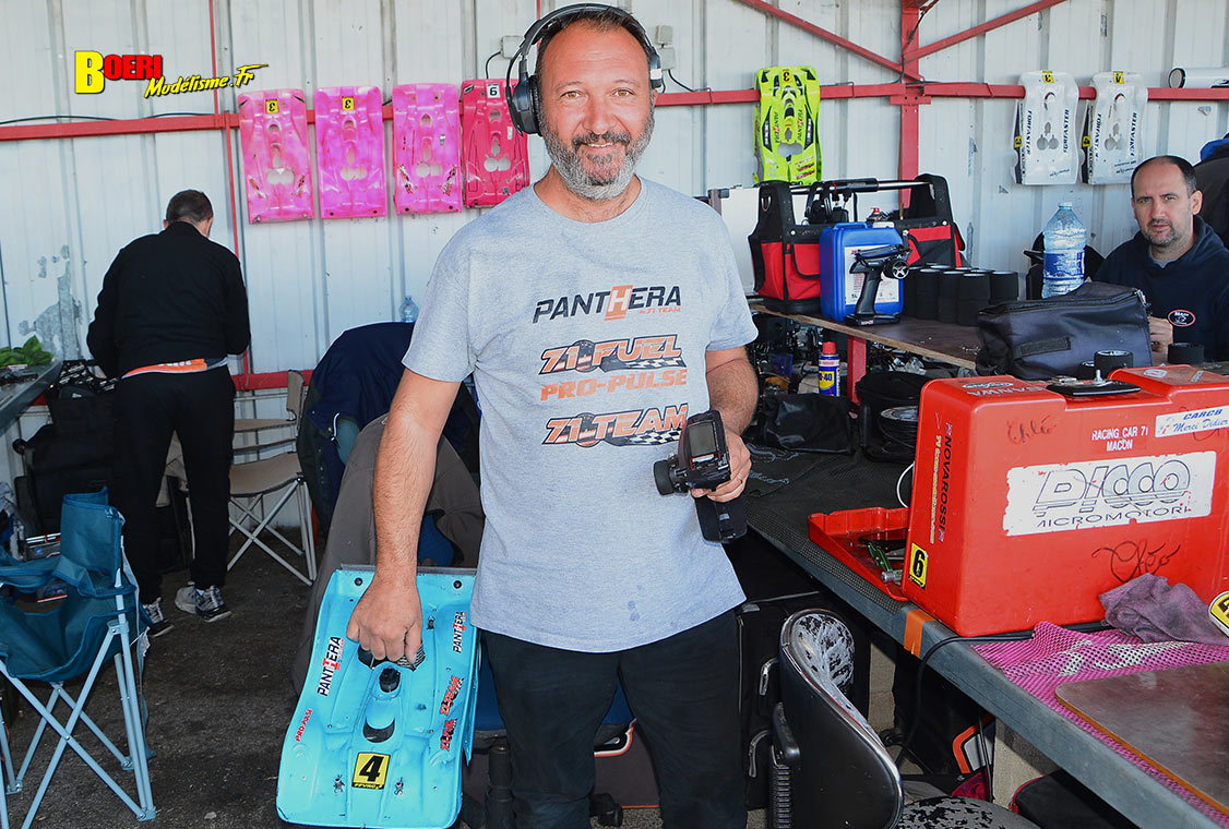 coupe de france piste 1/8 classique et brushless Monteux club MVRC les 11 et 12 octobre 2025