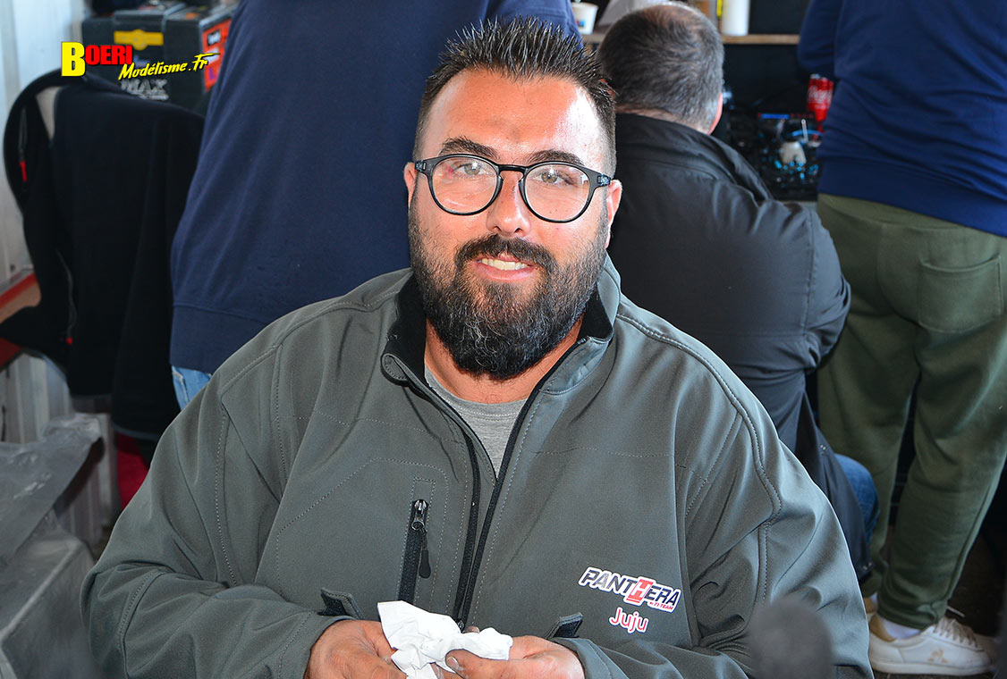 coupe de france piste 1/8 classique et brushless Monteux club MVRC les 11 et 12 octobre 2025