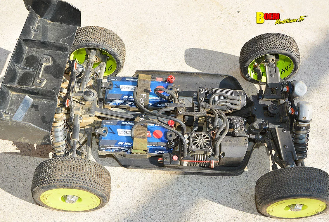 Challenge 100%RC Montpellier : vivez une course de voitures radiocommandées unique avec pilotes passionnés, vitesse extrême et ambiance électrique. Challenge 100%RC Montpellier : vivez une course de voitures radiocommandées unique avec pilotes passionnés, vitesse extrême et ambiance électrique.