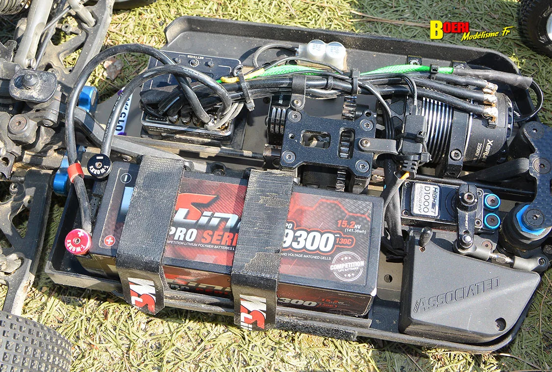 Challenge 100%RC Montpellier : vivez une course de voitures radiocommandées unique avec pilotes passionnés, vitesse extrême et ambiance électrique. Challenge 100%RC Montpellier : vivez une course de voitures radiocommandées unique avec pilotes passionnés, vitesse extrême et ambiance électrique.