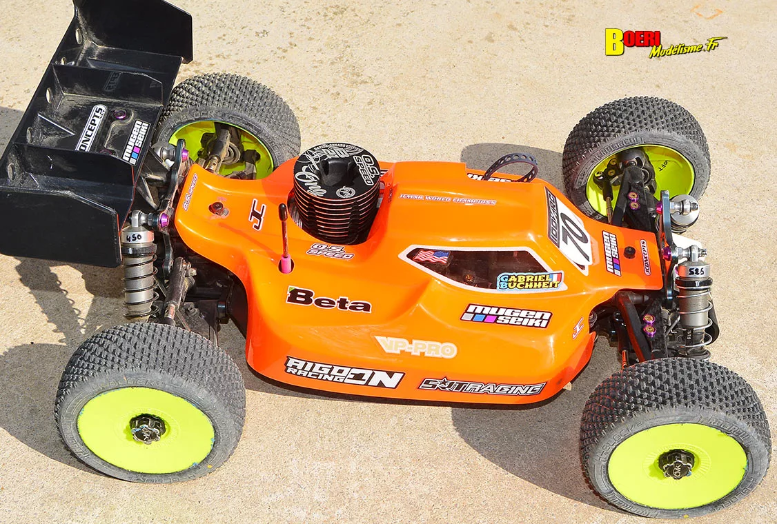 Challenge 100%RC Montpellier : vivez une course de voitures radiocommandées unique avec pilotes passionnés, vitesse extrême et ambiance électrique. Challenge 100%RC Montpellier : vivez une course de voitures radiocommandées unique avec pilotes passionnés, vitesse extrême et ambiance électrique.