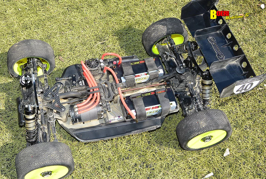 Challenge 100%RC Montpellier : vivez une course de voitures radiocommandées unique avec pilotes passionnés, vitesse extrême et ambiance électrique. Challenge 100%RC Montpellier : vivez une course de voitures radiocommandées unique avec pilotes passionnés, vitesse extrême et ambiance électrique.