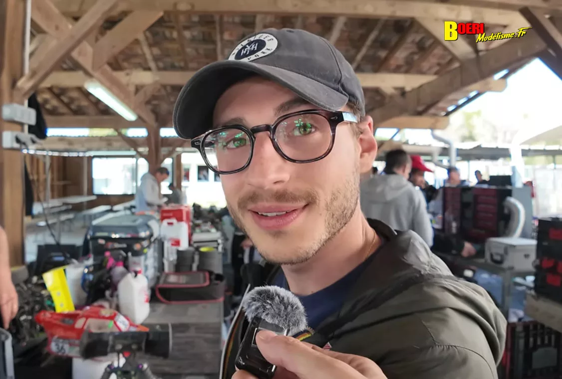 Challenge 100%RC Montpellier : vivez une course de voitures radiocommandées unique avec pilotes passionnés, vitesse extrême et ambiance électrique. Challenge 100%RC Montpellier : vivez une course de voitures radiocommandées unique avec pilotes passionnés, vitesse extrême et ambiance électrique.