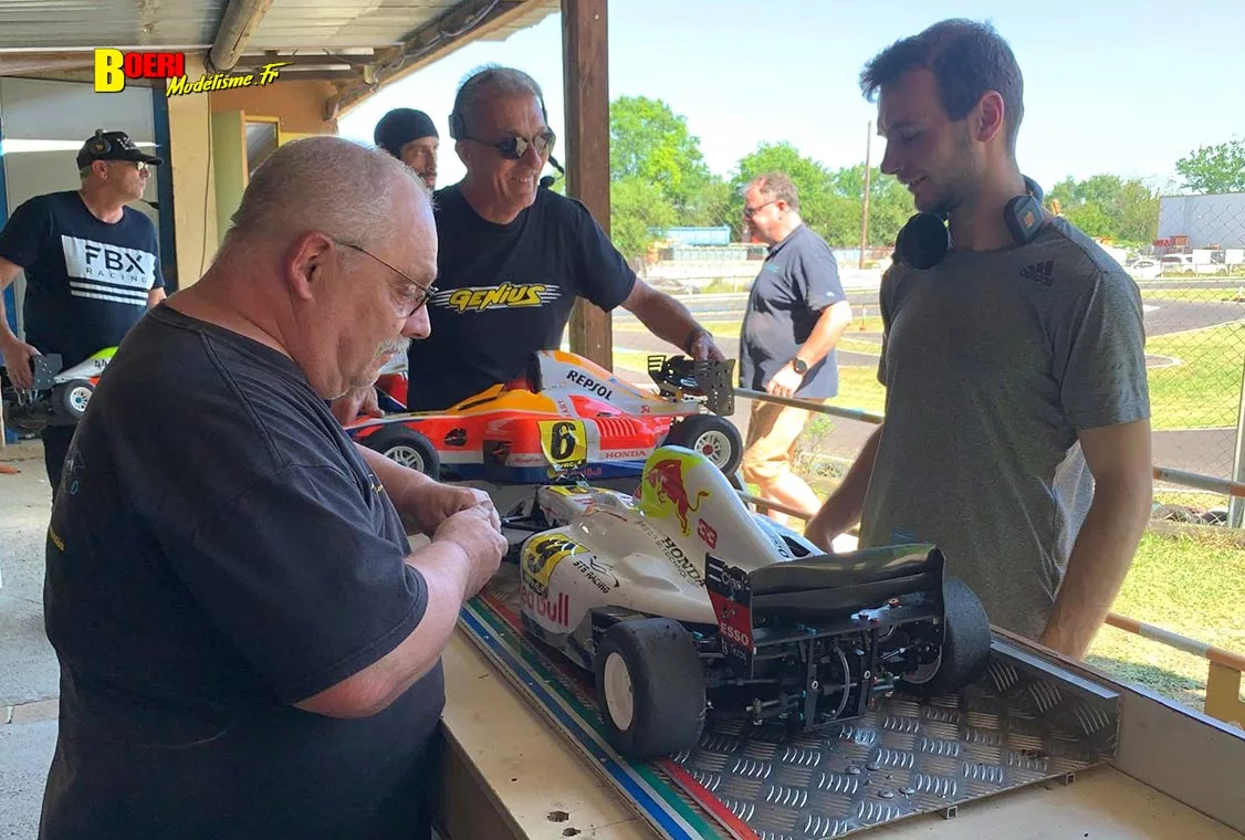 cf piste 1/5 voiture RC à Besançon club Car les 23 et 24 mai 2026