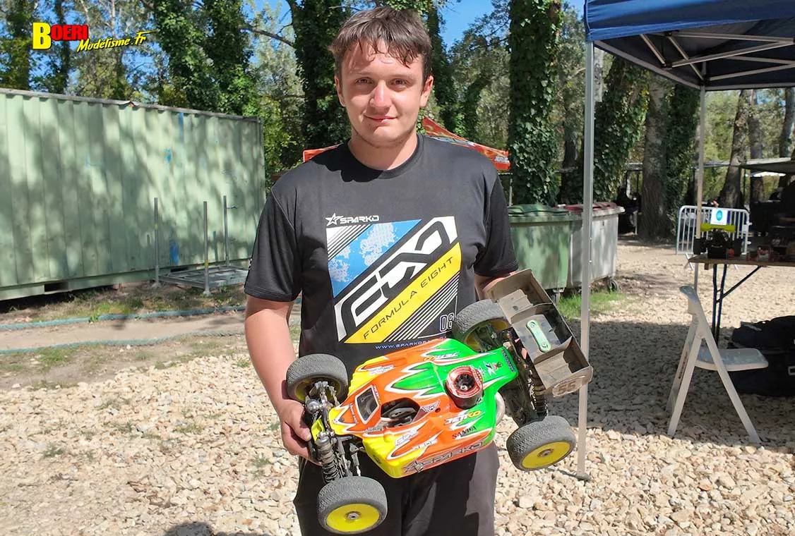 Découvrez le Challenge 100% RC 2026 à Pertuis ! Programme, catégories de voitures et circuit MBCP. Découvrez le Challenge 100% RC 2026 à Pertuis