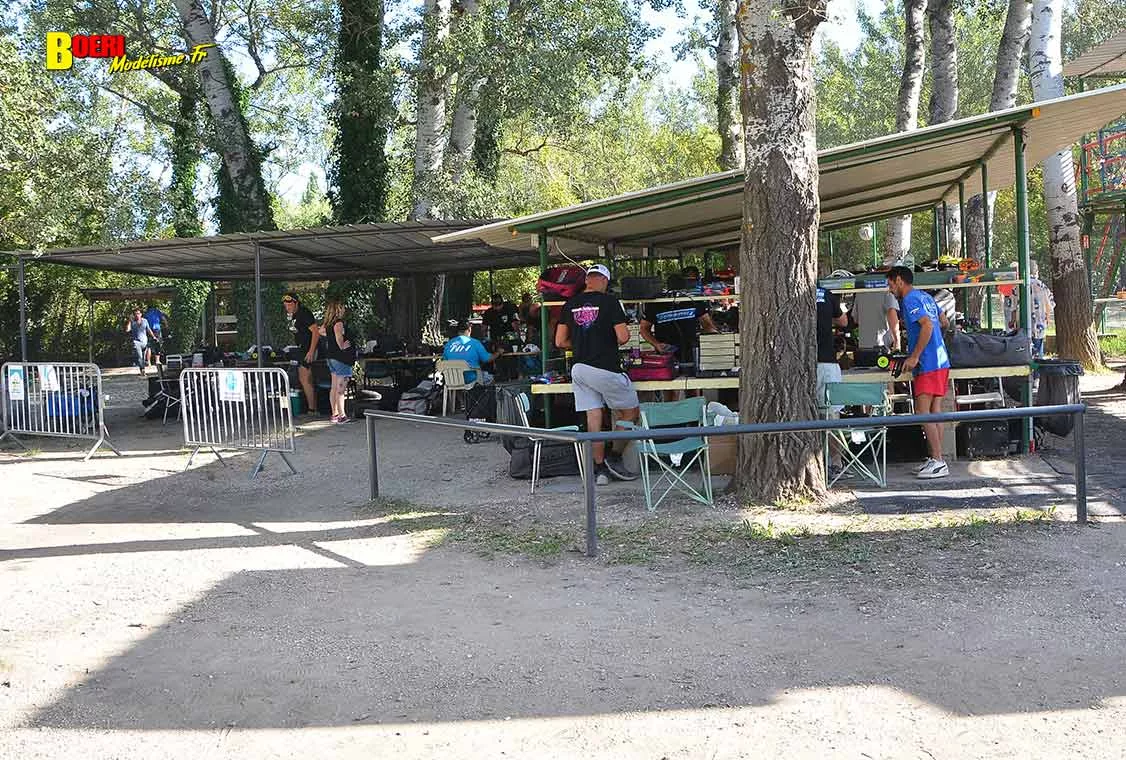 Découvrez le Challenge 100% RC 2026 à Pertuis ! Programme, catégories de voitures et circuit MBCP. Découvrez le Challenge 100% RC 2026 à Pertuis
