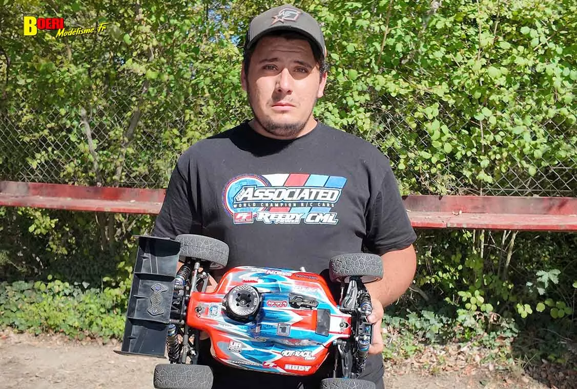 Découvrez le Challenge 100% RC 2026 à Pertuis ! Programme, catégories de voitures et circuit MBCP. Découvrez le Challenge 100% RC 2026 à Pertuis