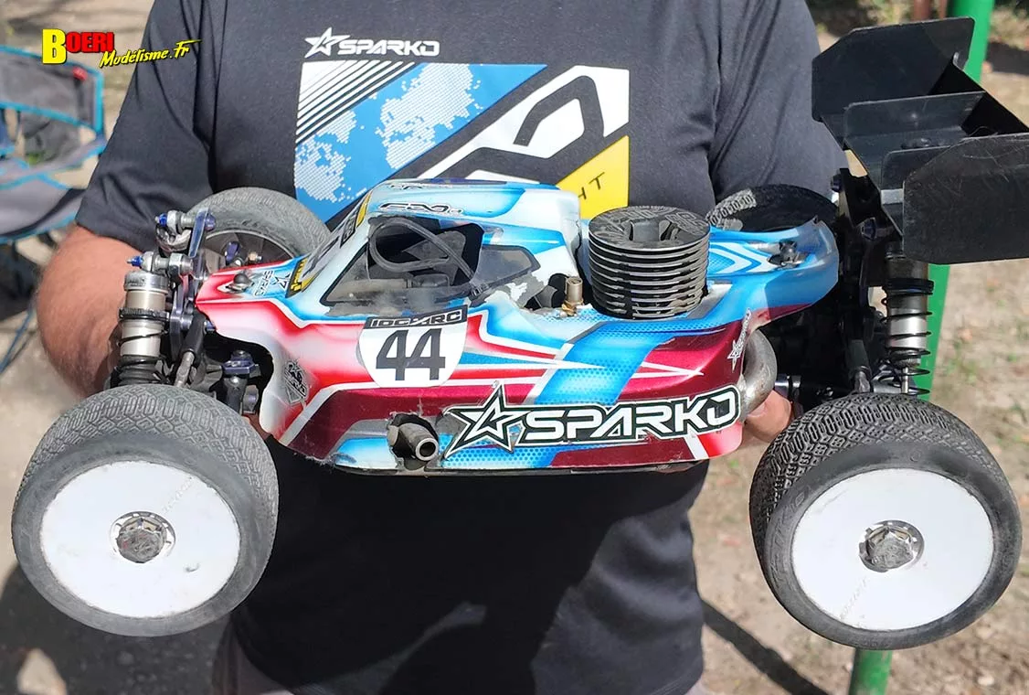 Découvrez le Challenge 100% RC 2026 à Pertuis ! Programme, catégories de voitures et circuit MBCP. Découvrez le Challenge 100% RC 2026 à Pertuis